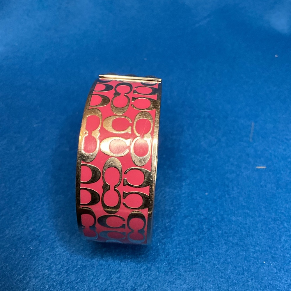 Coach Signature Logo Pink Gold Tone Metal Bangle Bracelet. - Picture 5 of 9